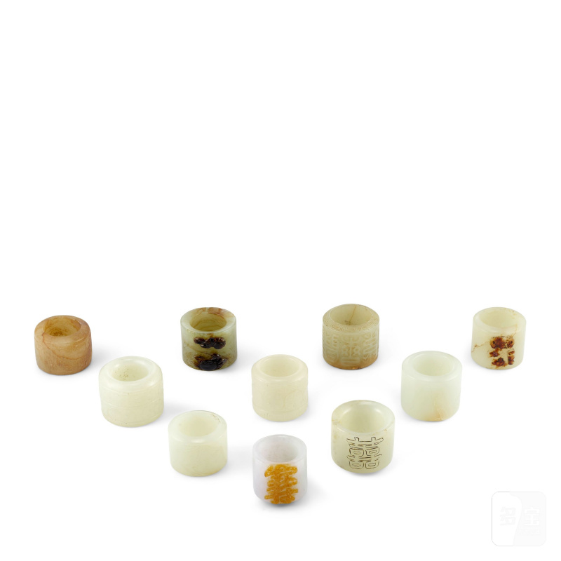 清及更晚 玉扳指十枚 | A GROUP OF TEN JADE ARCHER'S RINGS (10)